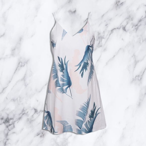 Summertime Mini with White Palm Print & V Neck - Picture 2 of 3